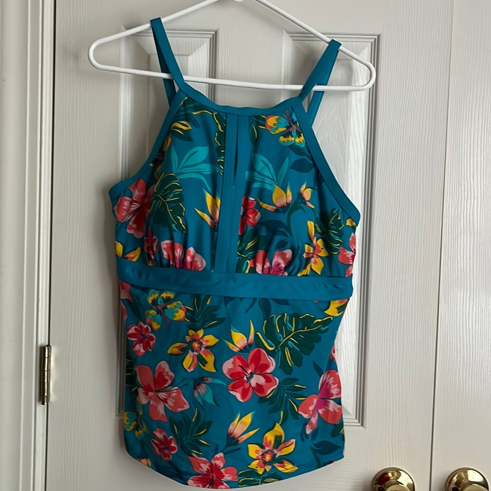 Land’s End Women's D-Cup Keyhole Tankini Top